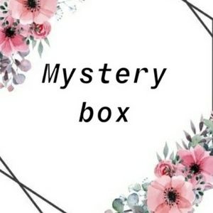 Fall/sweater weather XL-1x mystery box